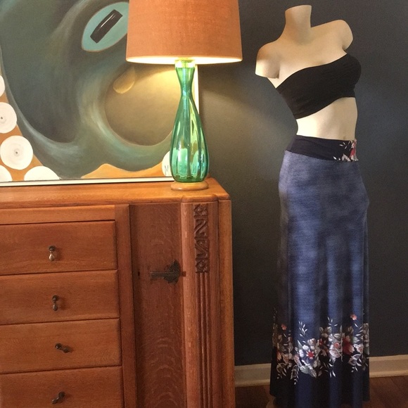 NWT Navy Floral & Stripe Maxi Skirt - Picture 4 of 8